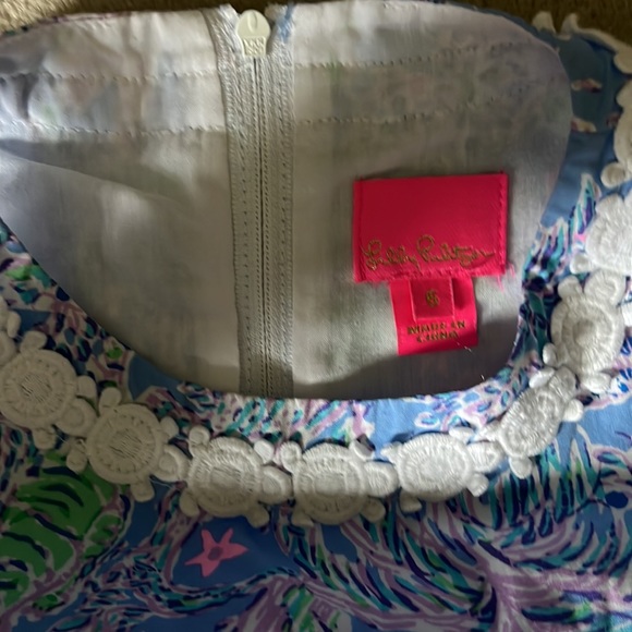 Lily Pulitzer shift dress - Picture 2 of 6
